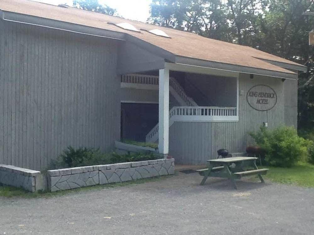 King Hendrick Motel And Suites Lake George Exterior photo